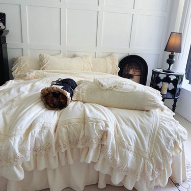Pink White Vintage French Ruffles Carved Fleece Velvet Wedding Duvet Cover Bedding Set